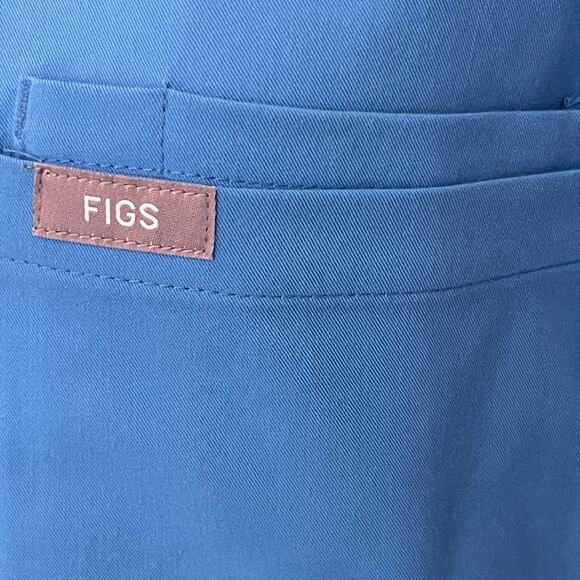 Figs Technical Collection Bright Blue V Neck Top Unisex Leon - Picture 5 of 8